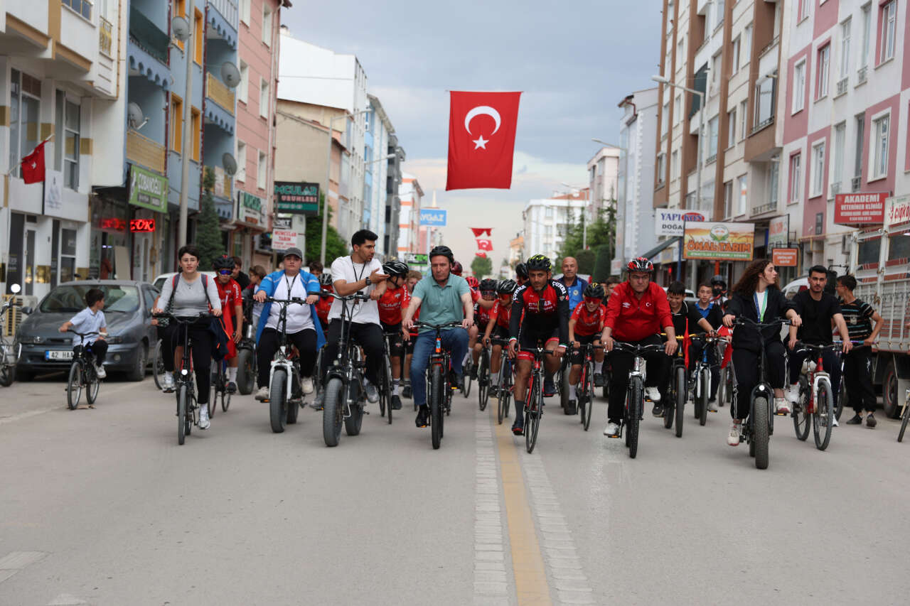 Avrupa Bisiklet Başkenti Konya’da binlerce kişi pedal çevirdi 7